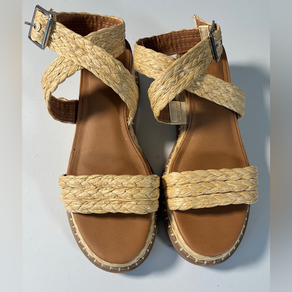 Universal Thread Sandals Womens Kayla Woven Ankle Strappy Wedge Beige Raffia